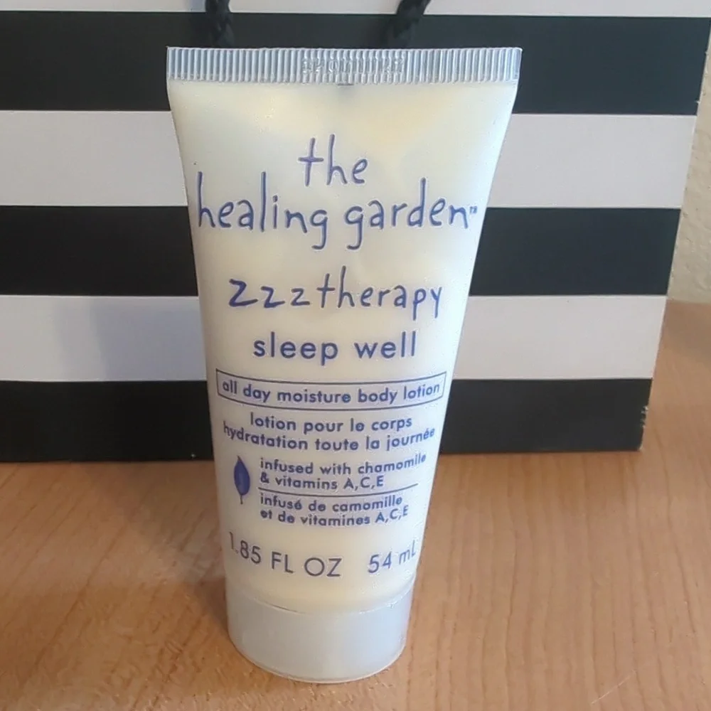 All Day Moisture Body Lotion - Picture 1 of 3